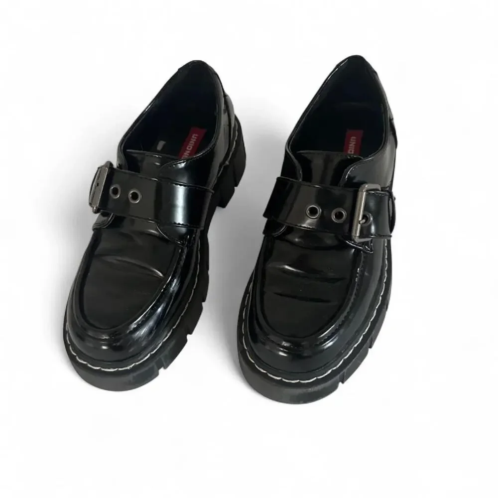 Union Bay Lilee Vintage Loafers With Buckled Detail Women’s Size 5 1/2